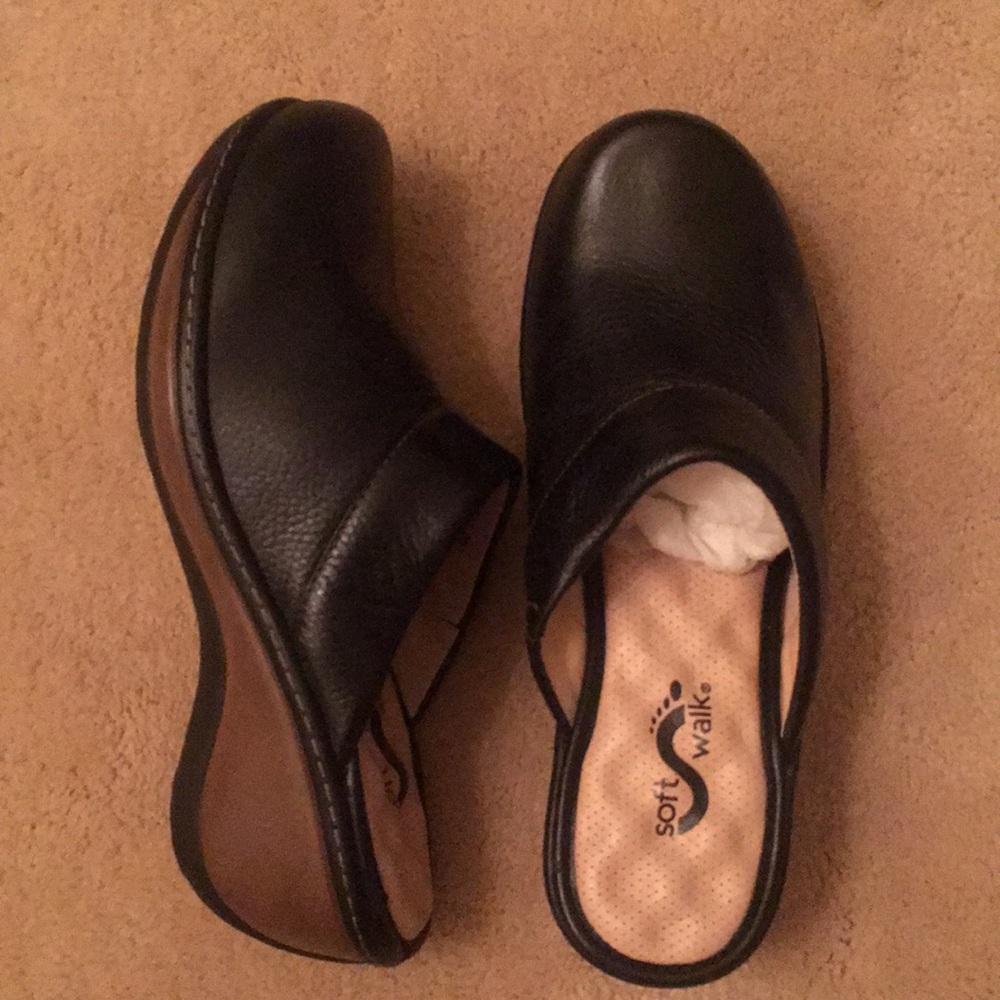 Soft Walk Clogs